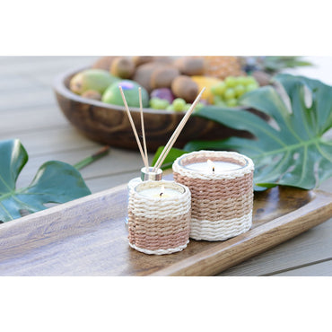 Brown and yellow braided glass candle with musk perfume - CozyVibe.eu