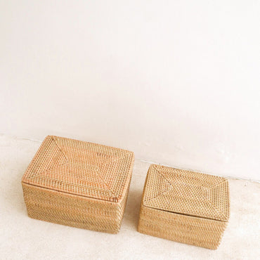 Storage Basket with Lid  – Shelf Basket made from Beige Rattan – Handwoven Decorative Basket GRAHA (2 sizes)