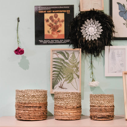 Seagrass Basket BHINNEKA (two-coloured) | Plant Basket | Small Storage Basket | Woven Boho Basket | Planter | Decorative Basket | Round Flower Basket