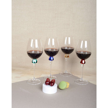 Lot of 4 wine glasses with extra accent on foot