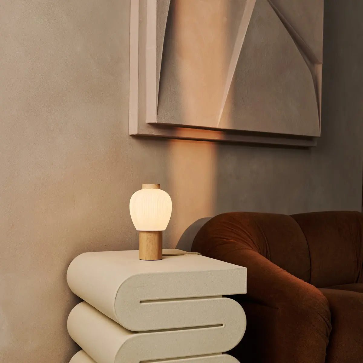 Lot Light Brown Wooden and Glass Table Lamp