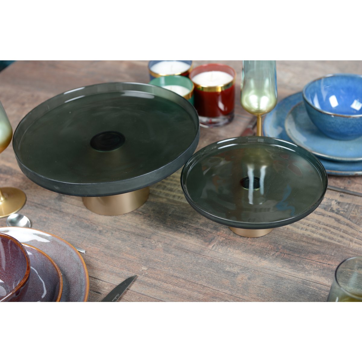 Cake stand Green on gold foot  - 28cm