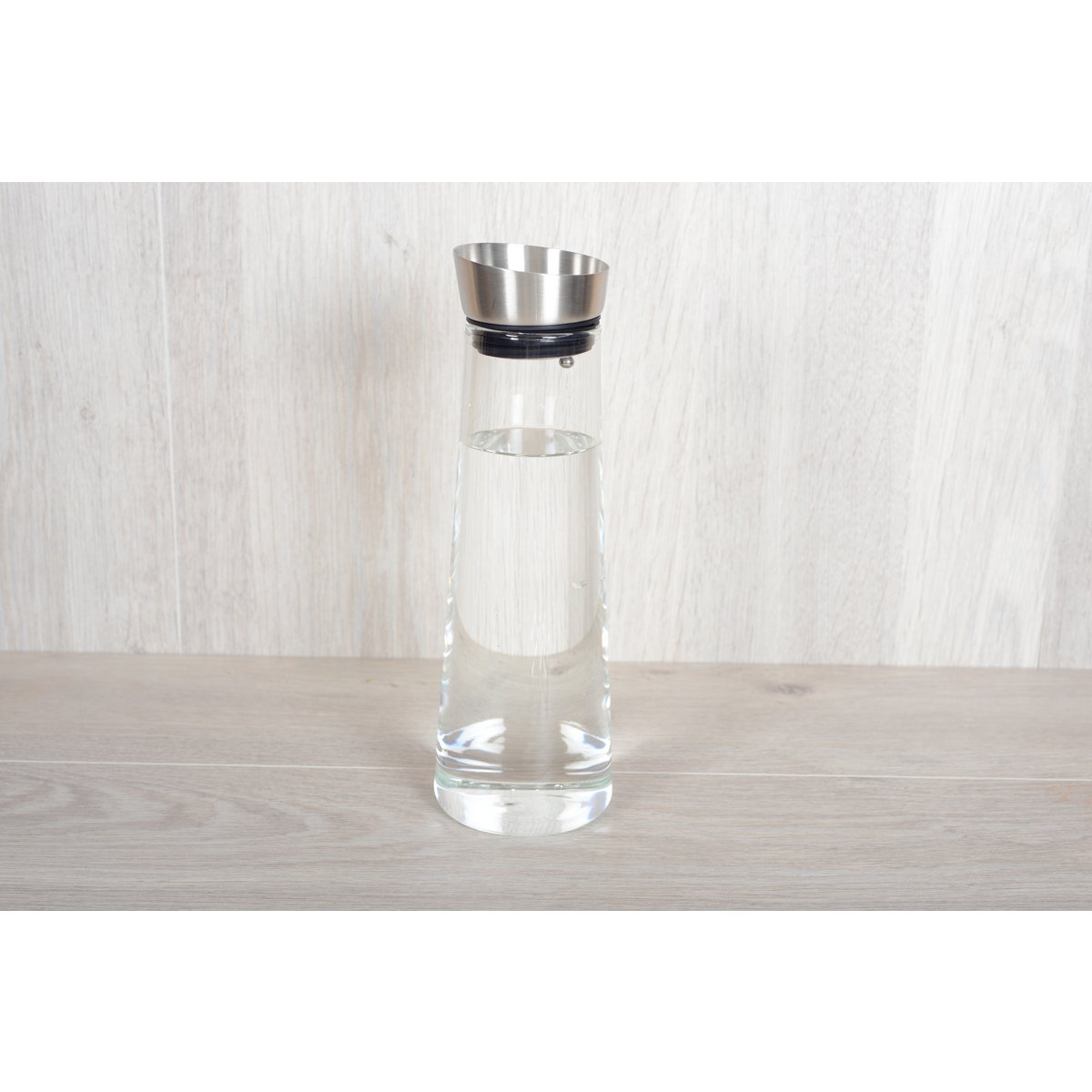 Glass carafe with metal cork 1.2L