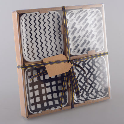 Black and white plates 9.5cm - Lot of 4