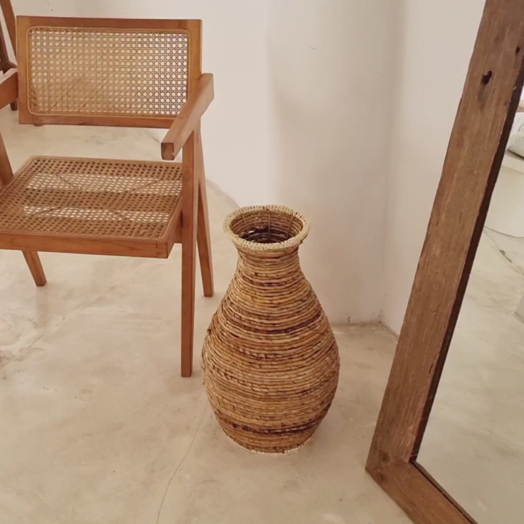 TUMBAK Vase