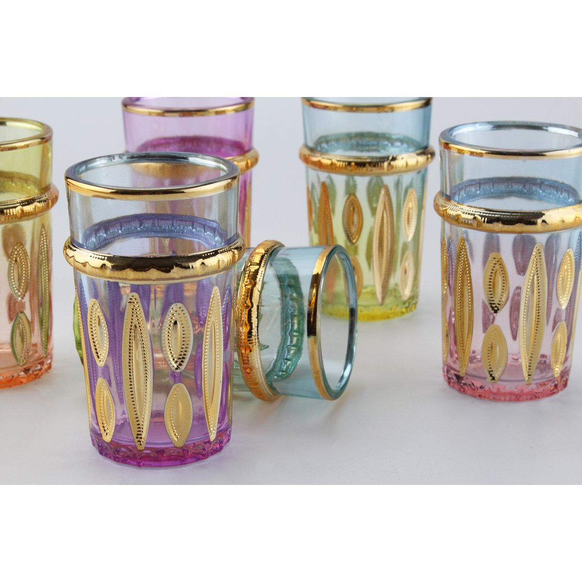 6 -colored oriental tea cups - Lot of 6