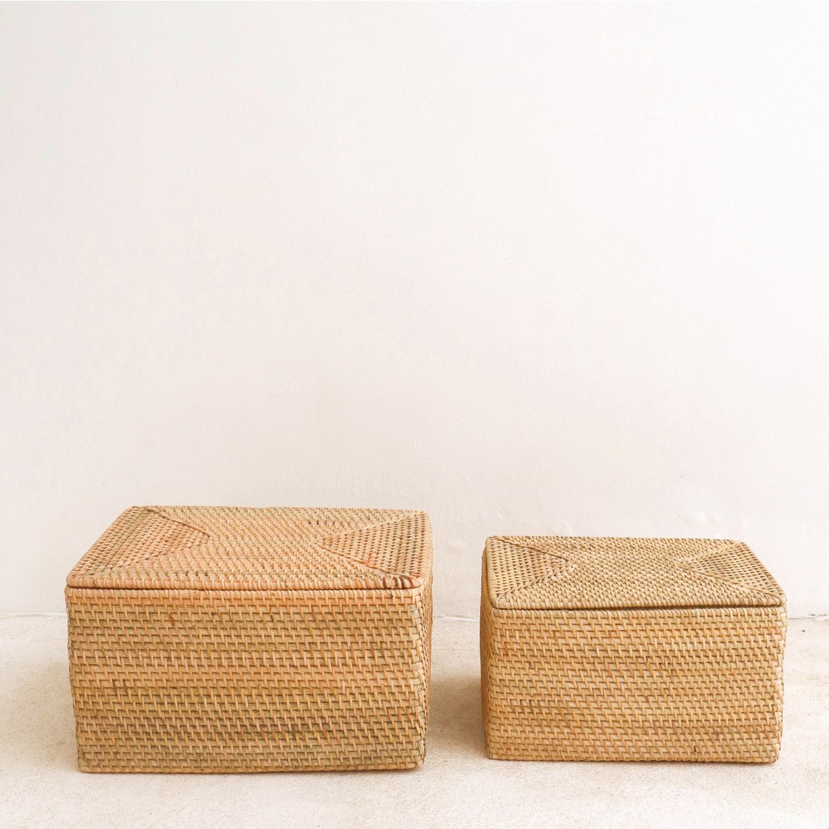 Storage Basket with Lid  – Shelf Basket made from Beige Rattan – Handwoven Decorative Basket GRAHA (2 sizes)