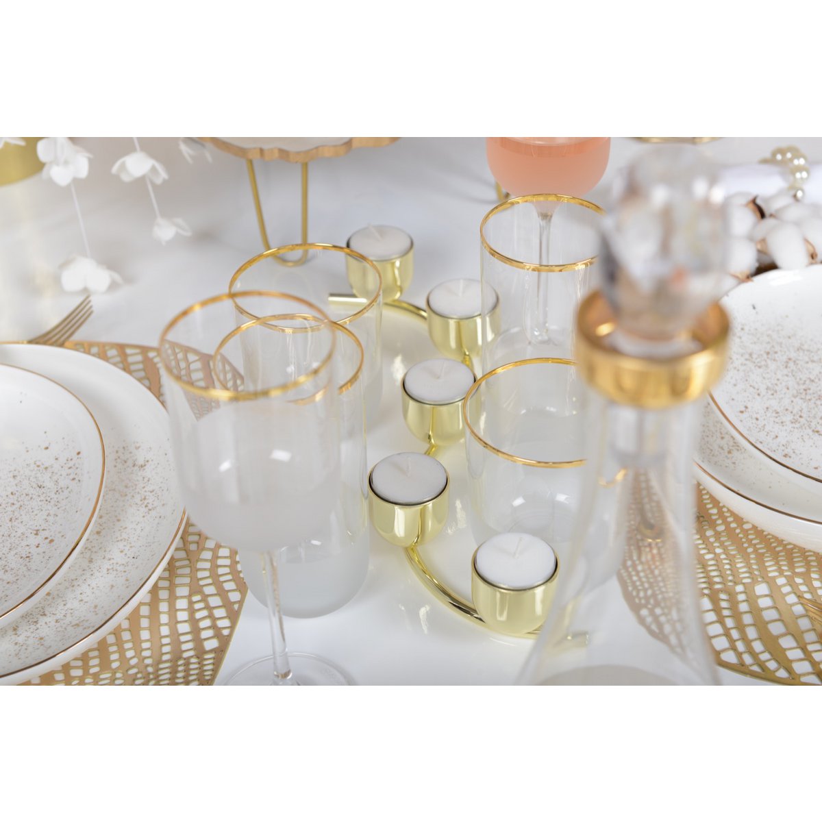 candlestick for 5 candles