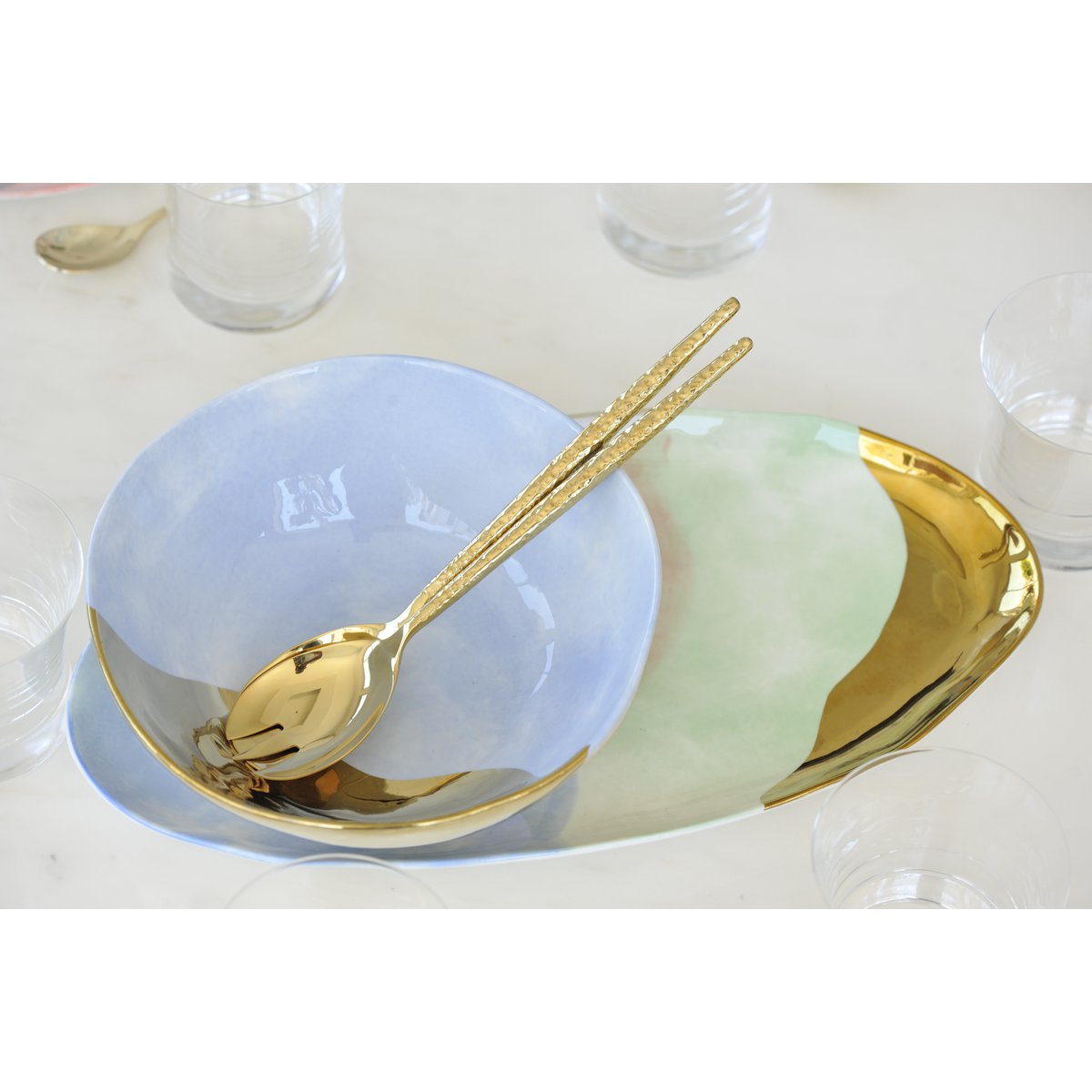 Oval tricolor serving platter