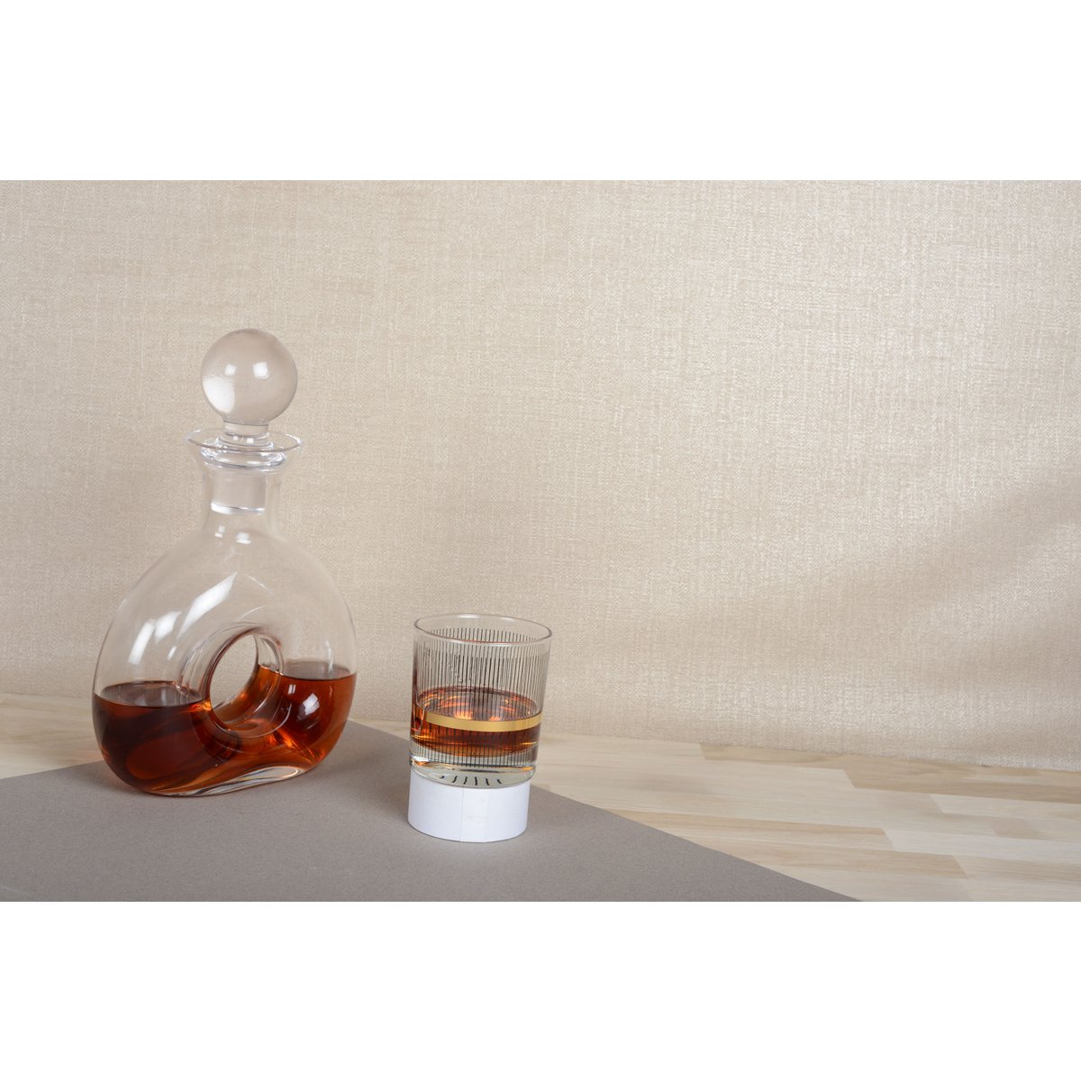 Glass whiskey carafe  19x27.5cm