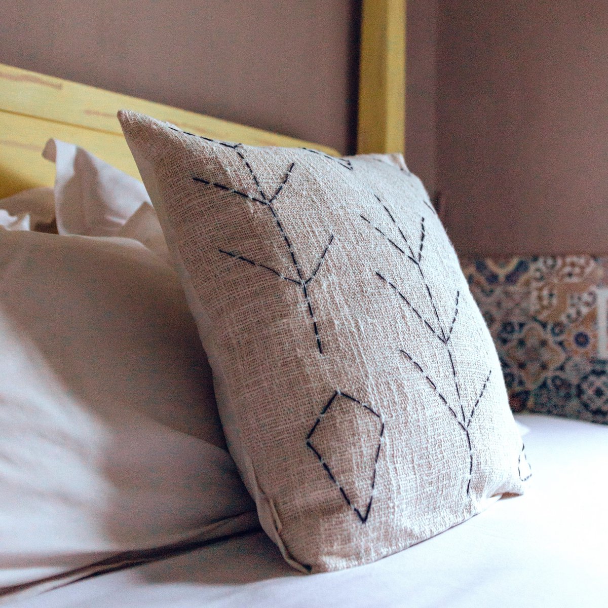 Handwoven Pillow Case SERAJA 40x40 or 50x50 cm Decorative Cushion Cover Sofa Cushion Made of Cotton