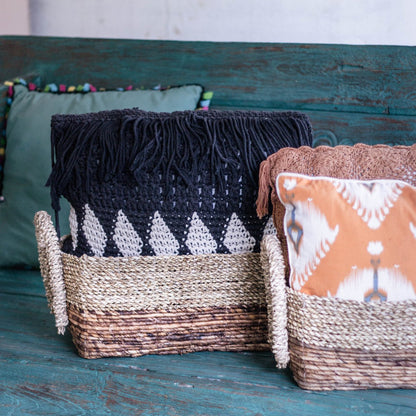 Kapauku banana fibre and seagrass basket detail of handwoven design