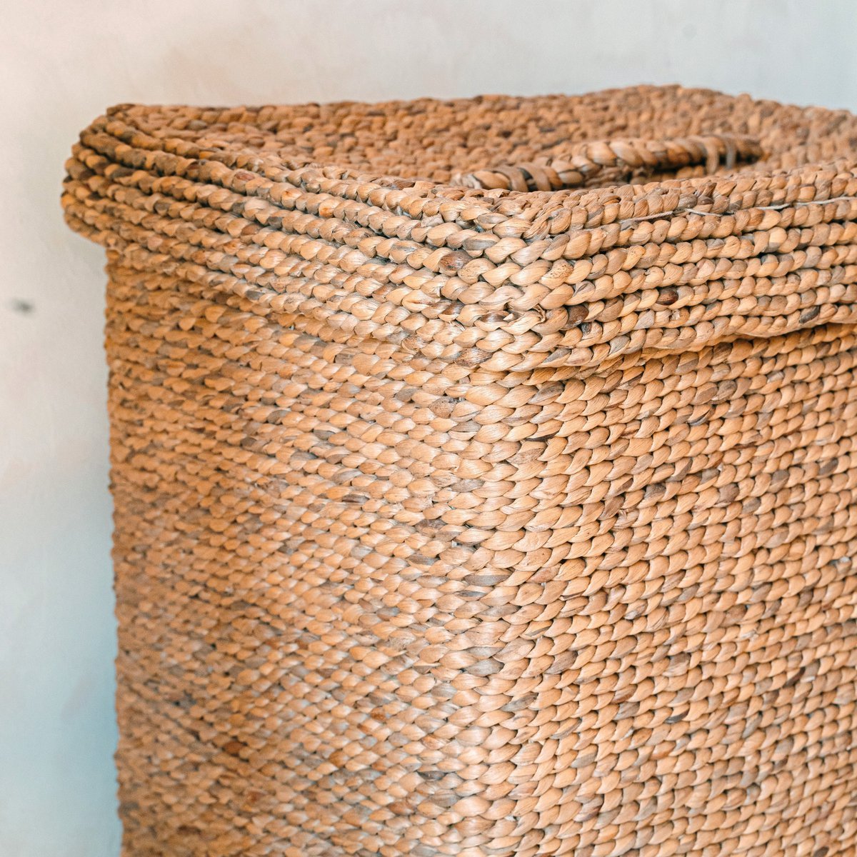 SEMERU water hyacinth basket, rectangular storage with lid for clothes