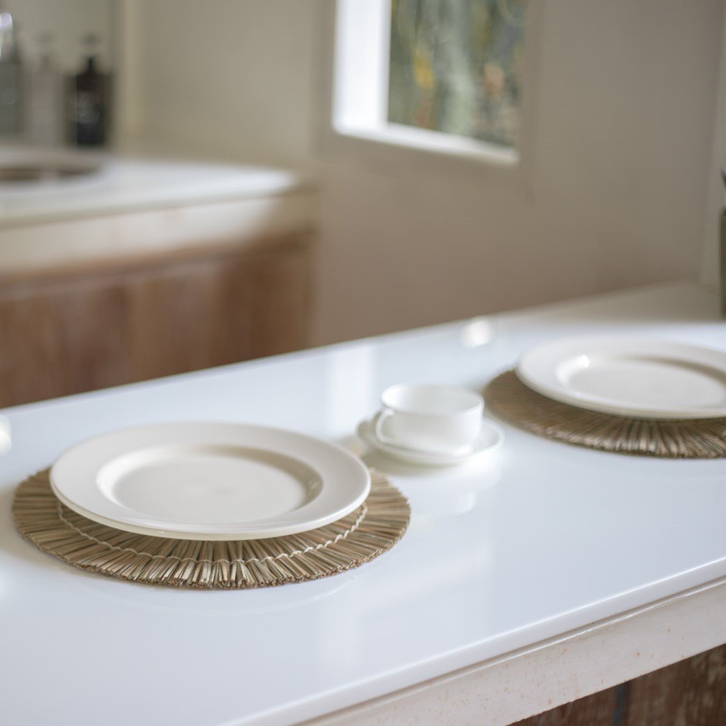 ALANG Seagrass Table Placemats Set Round 35 cm Handmade - CozyVibe.eu