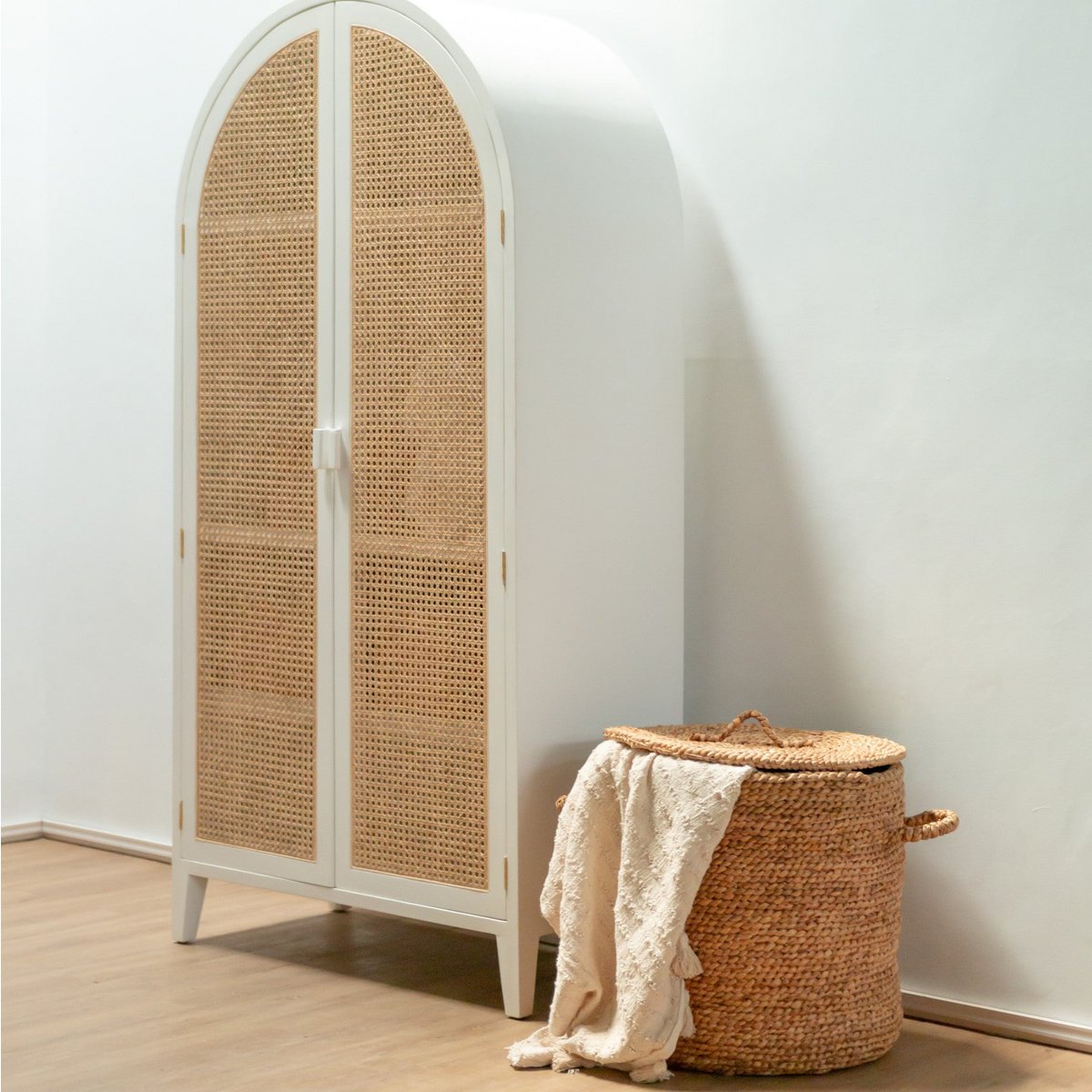 Aman Water Hyacinth Laundry Basket large basket for bedroom or bathroom