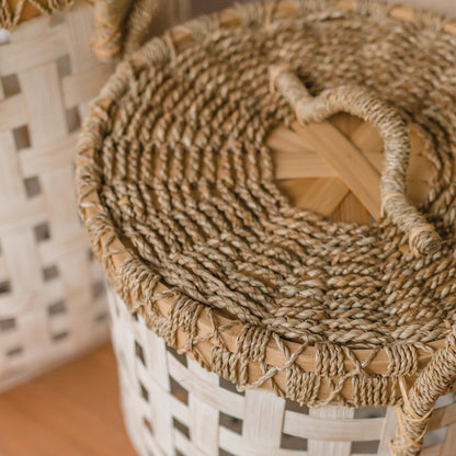 Bamboo Laundry Basket IRAYA with handwoven texture and sturdy lid