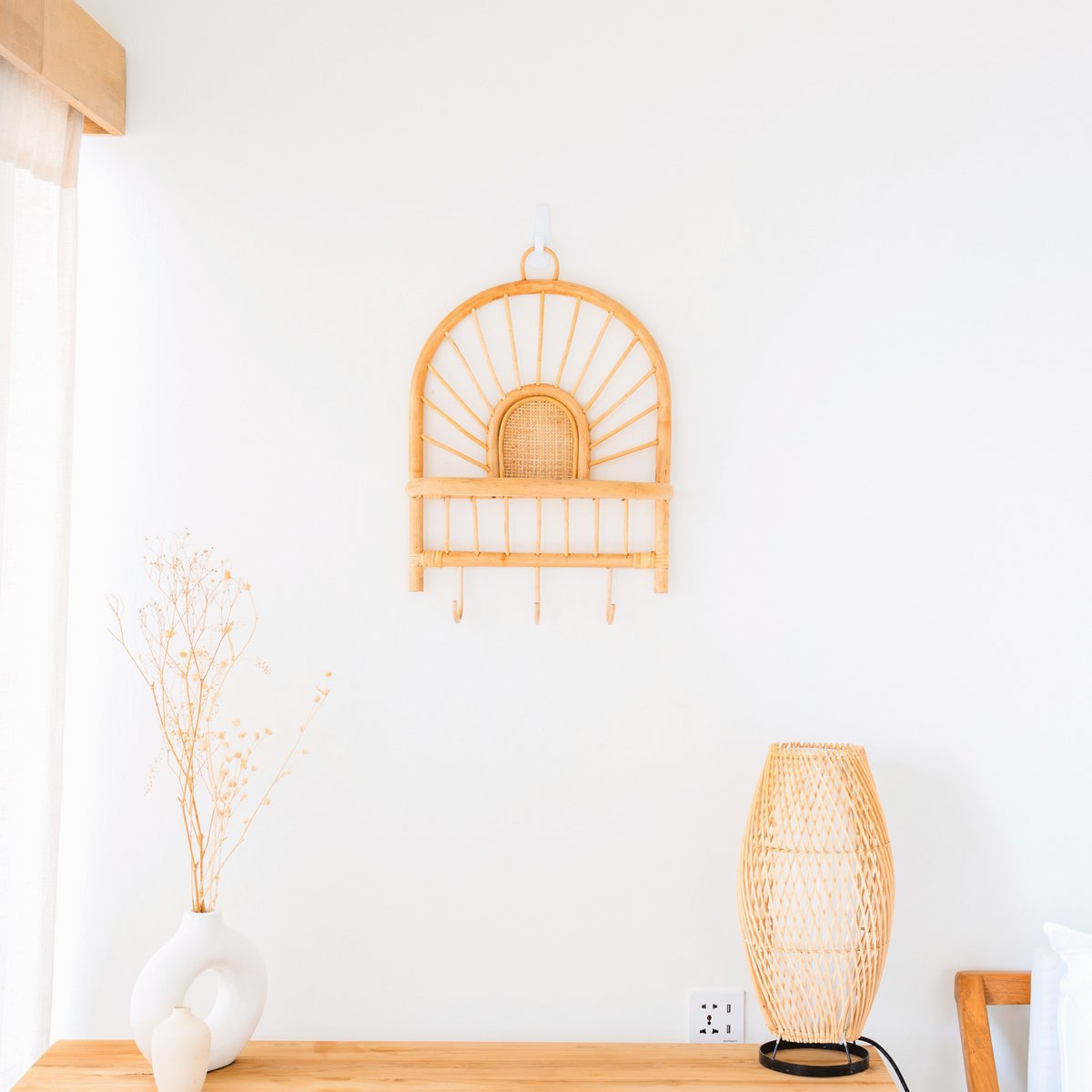 BANTEN wandplank – Handgemaakt rotan met 3 haken