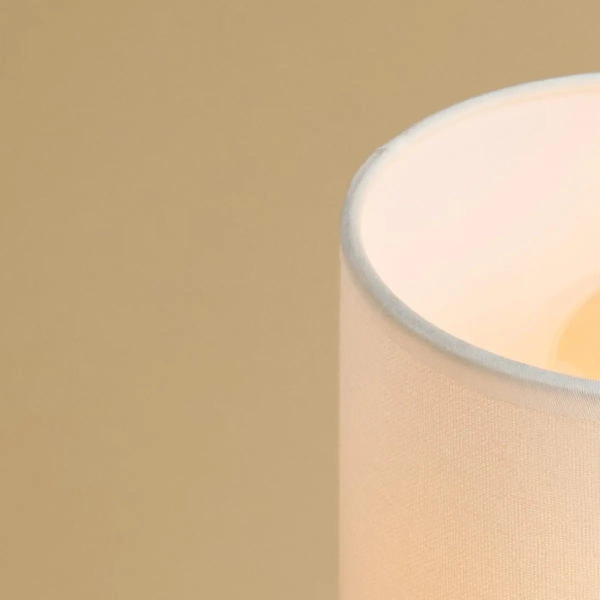Boris Light Brown – Compact bedside fabric shade lamp with natural wooden base