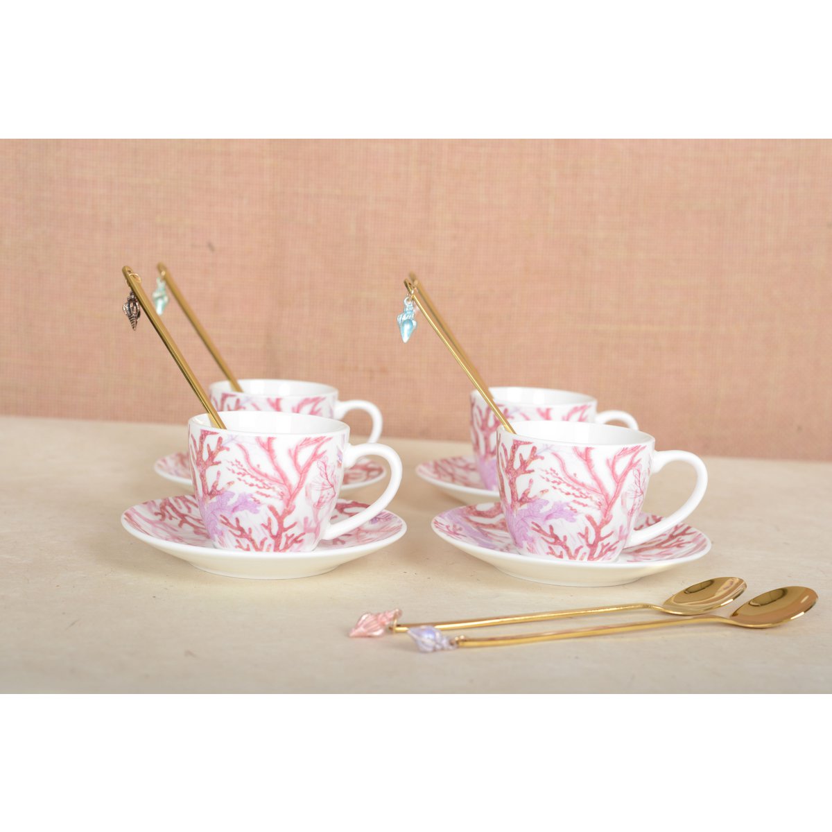 Set of 4 coffee cups and saucers - pink coral patters