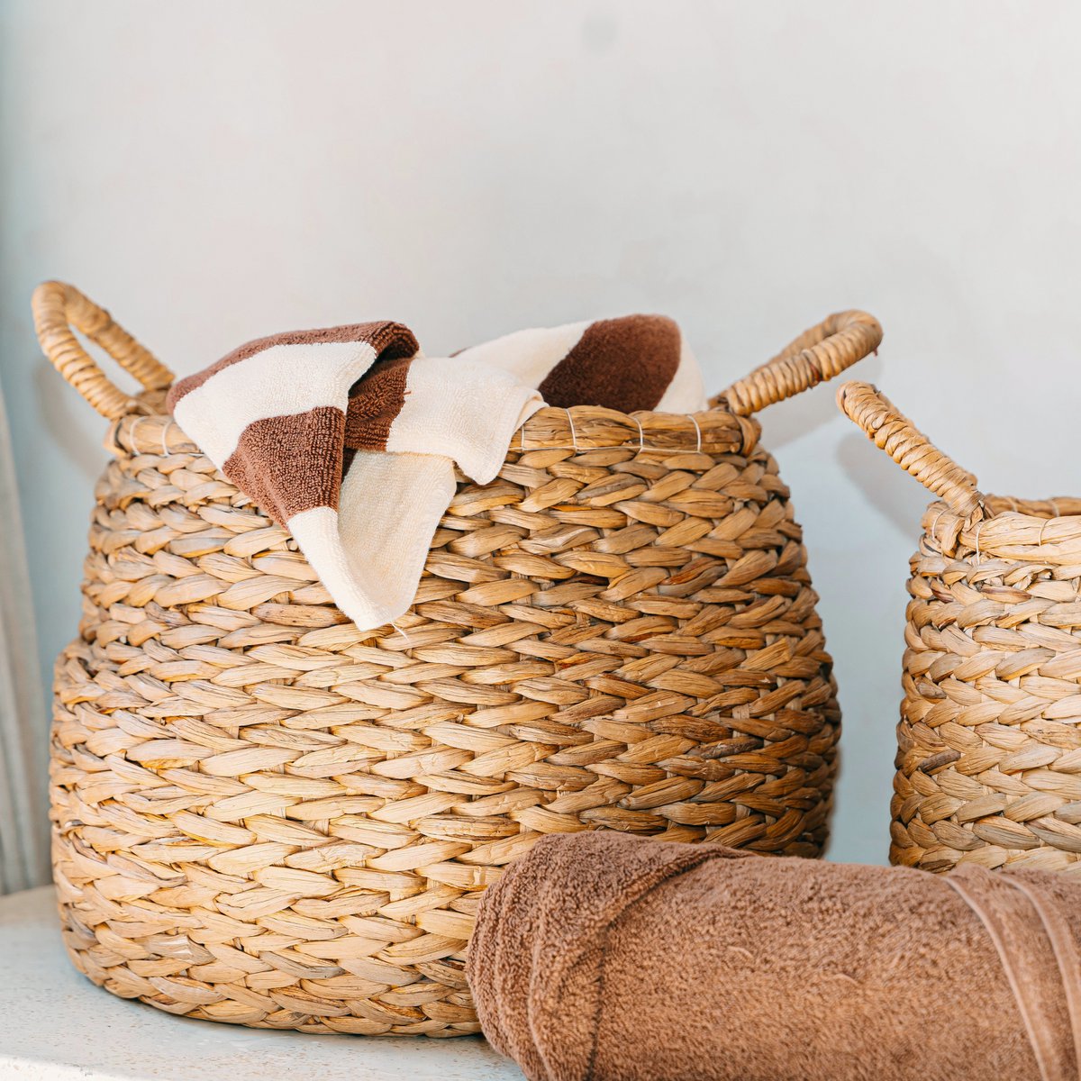 CITRA runder Flechtwäschekorb – großer Korb aus Wasserhyazinthe – CozyVibe.eu