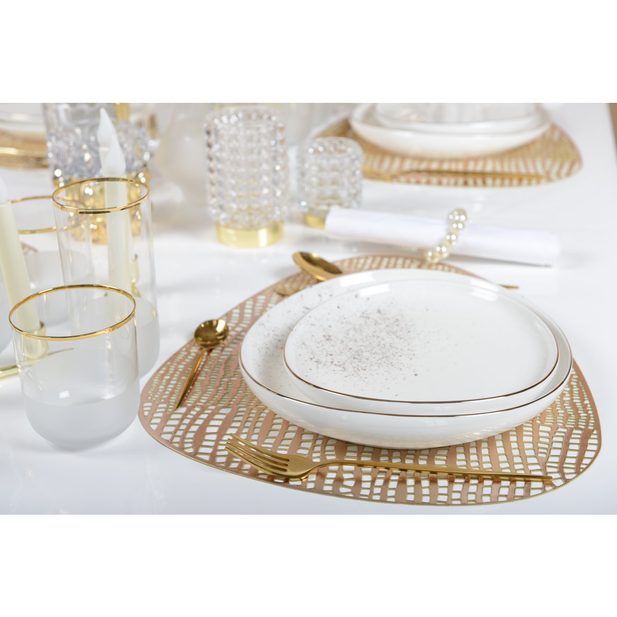 White oval dessert plate