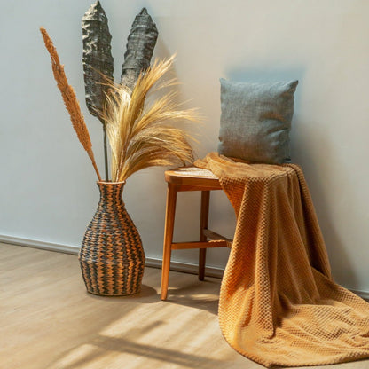 DAYANA Boho Vase – Handwoven Black Water Hyacinth - CozyVibe.eu