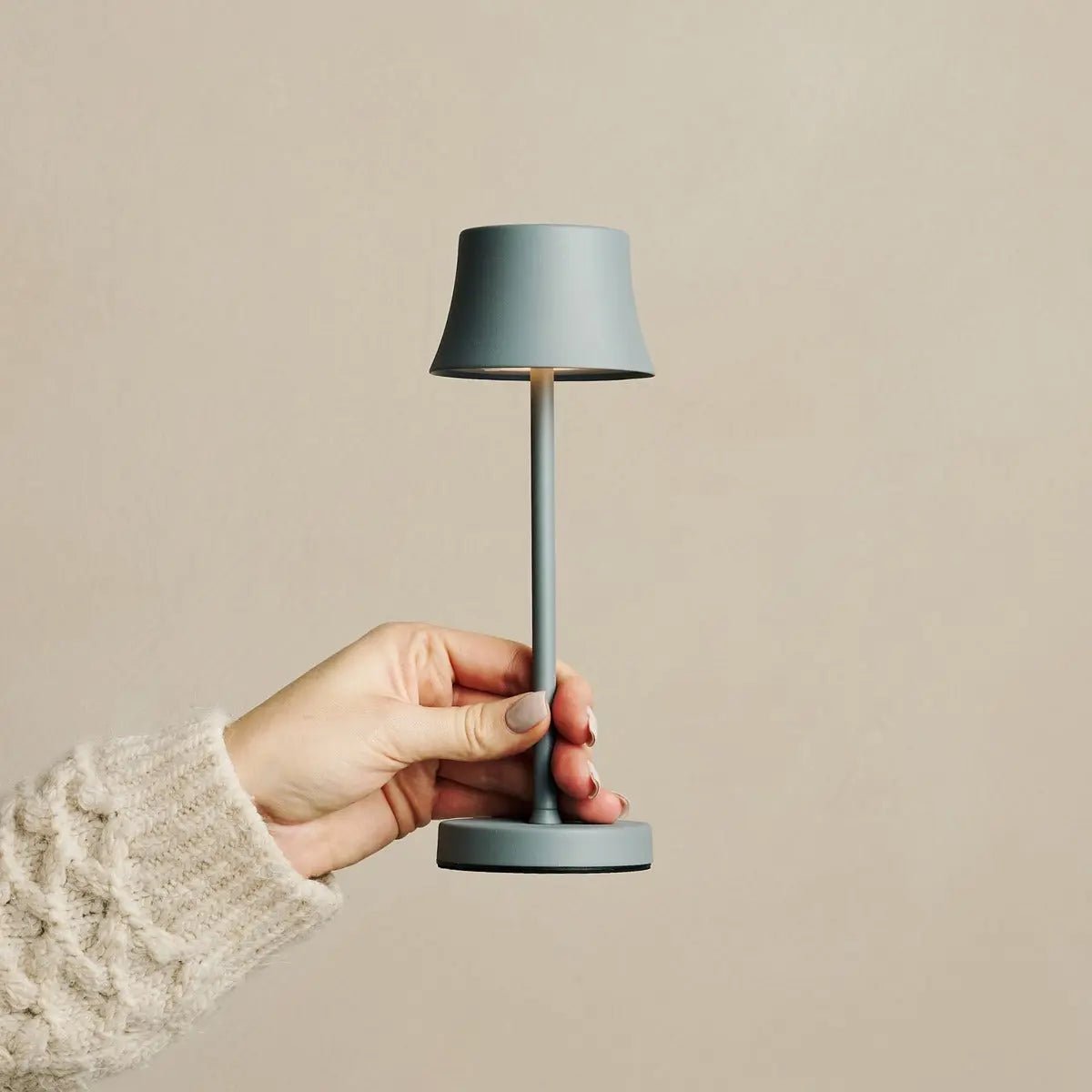 De Pijp Mini – Rechargeable Table Lamp – Lightweight cordless lamp easy to carry and move