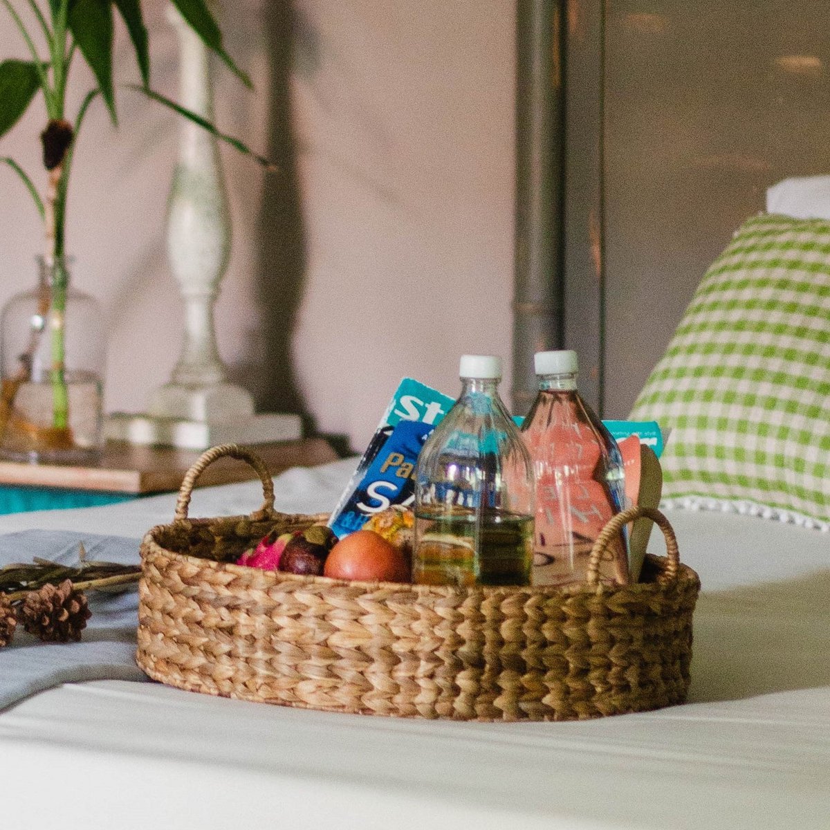 Decorative Tray MATAHARI made of Water Hyacinth (3 sizes) - CozyVibe.eu