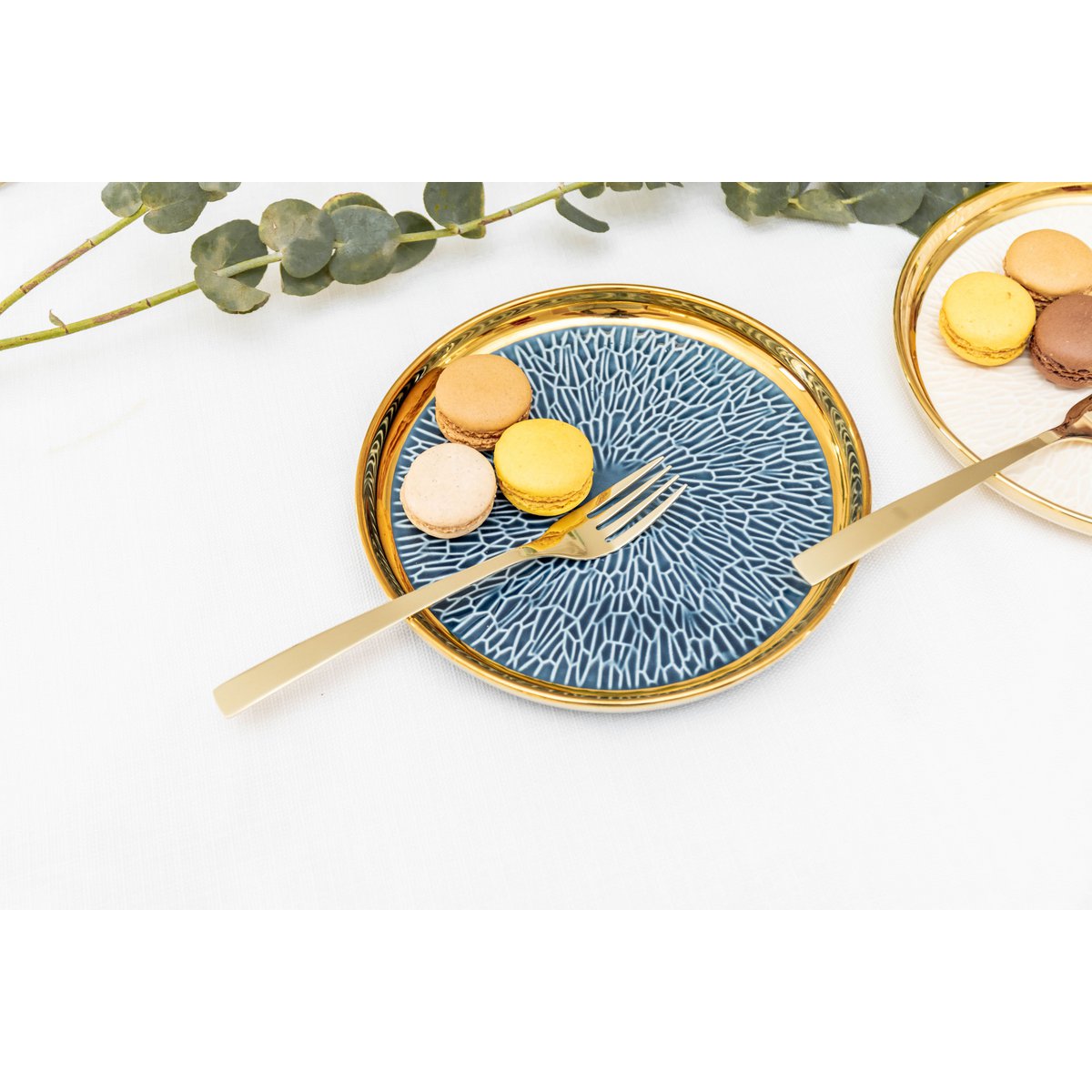 Dessert plate with gold edge 2 blue and 2 cream - Lot of 4