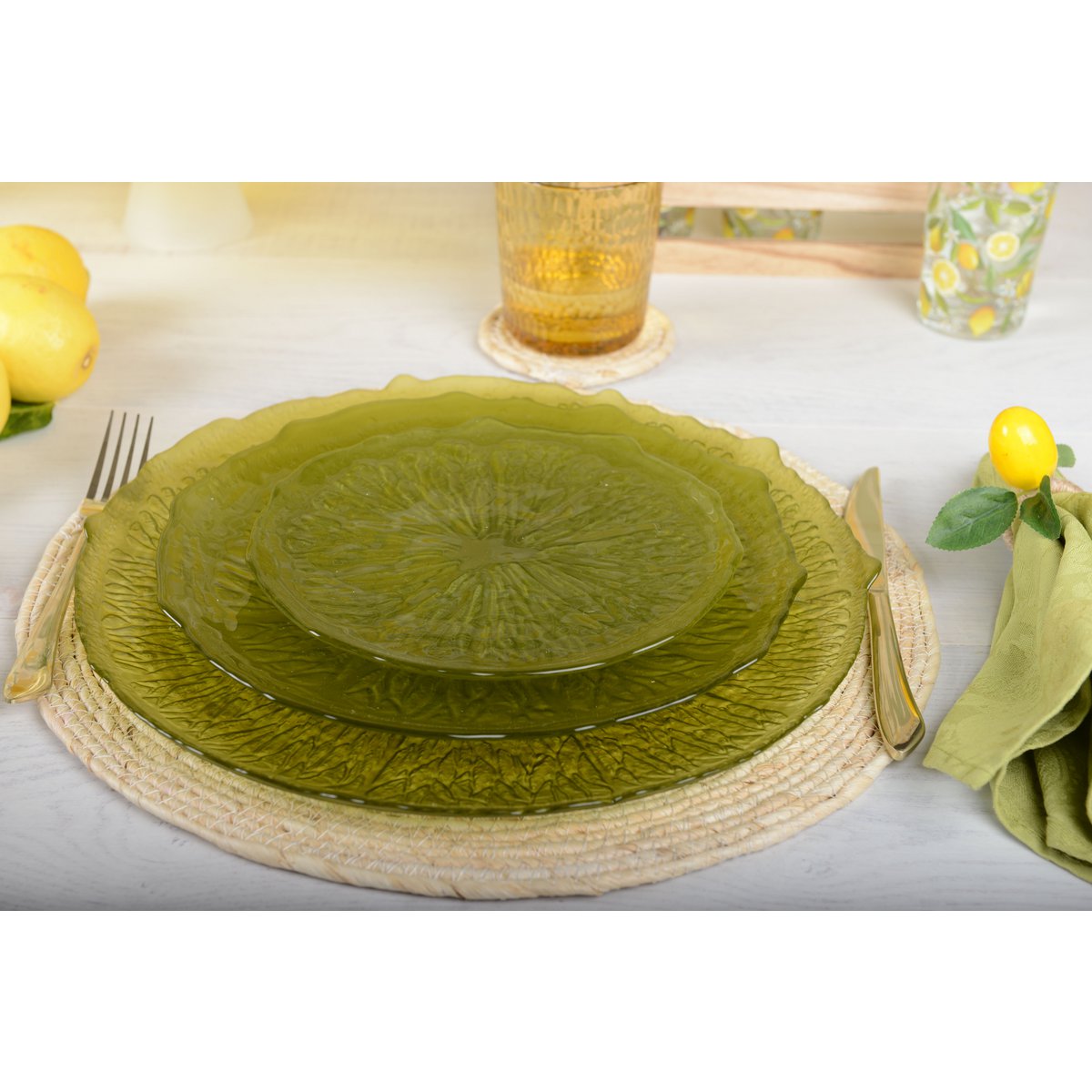 Grüner Glasteller in Zitronenform, frischer Servierteller, Küchenaccessoire | CozyVibe