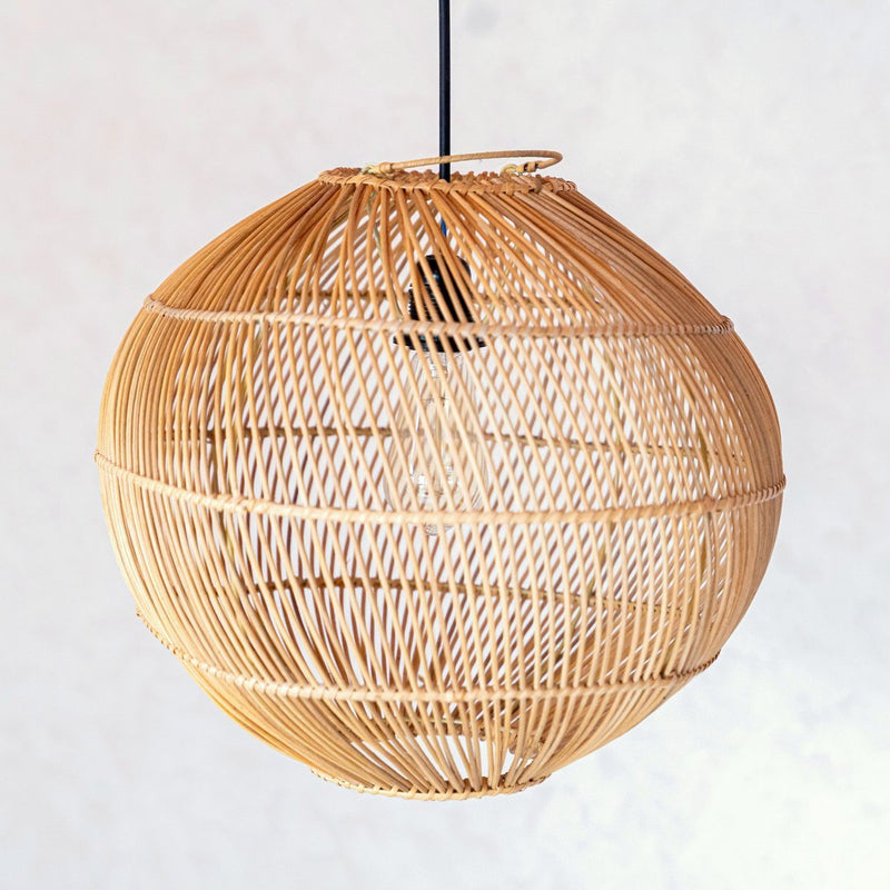 KENCANA Round Rattan Lampshade – Handmade Boho Pendant Light - CozyVibe.eu