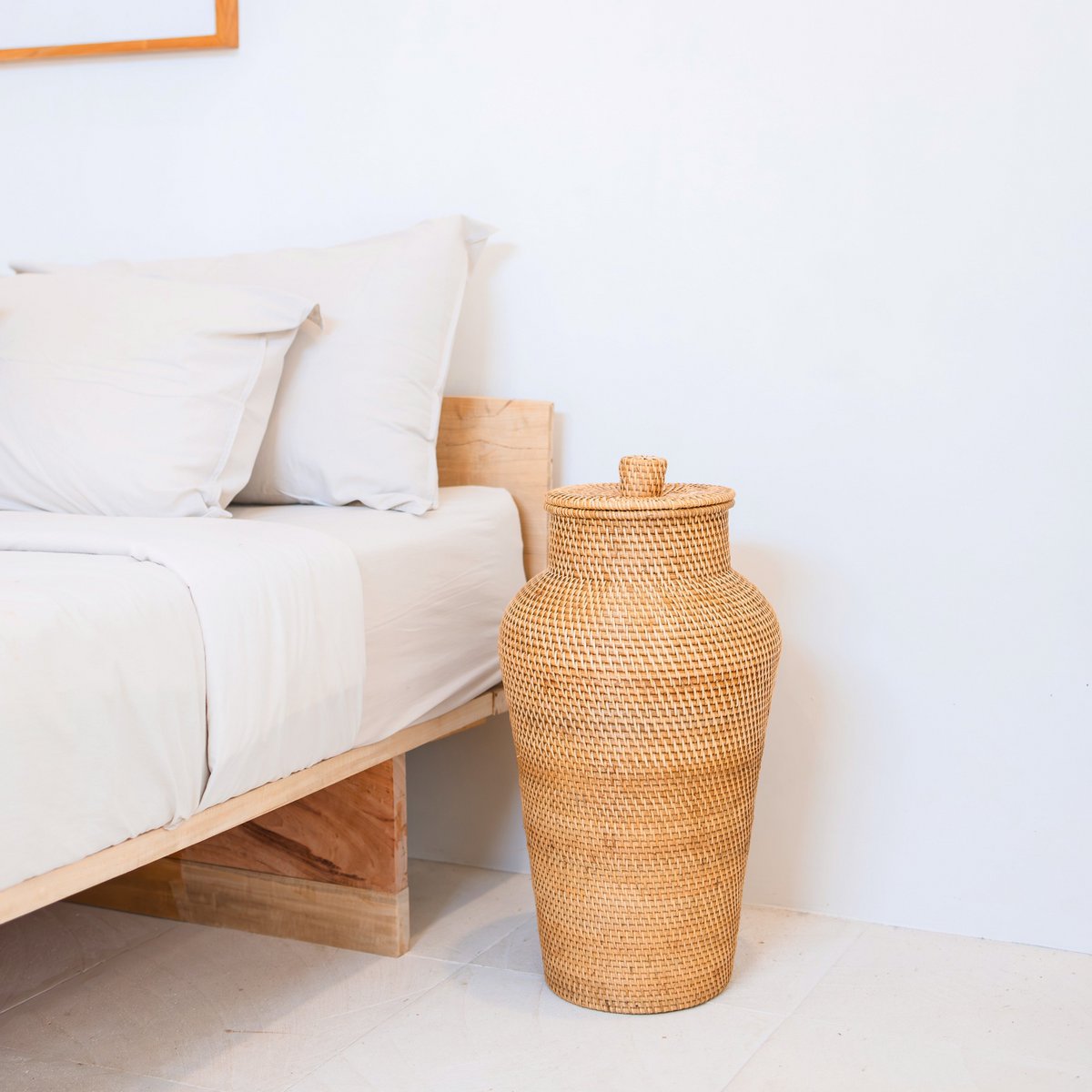 KIDUNG große runde Rattanvase – hohe handgefertigte Boho-Bodenvase – CozyVibe.eu