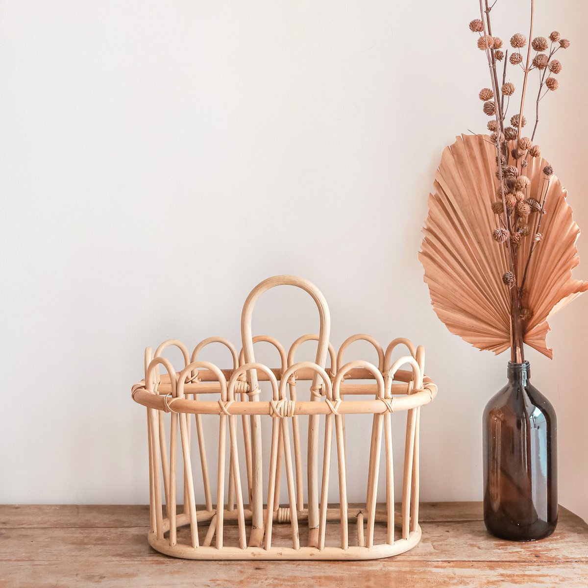 Kuno rattan basket for newspaper and magazine storage