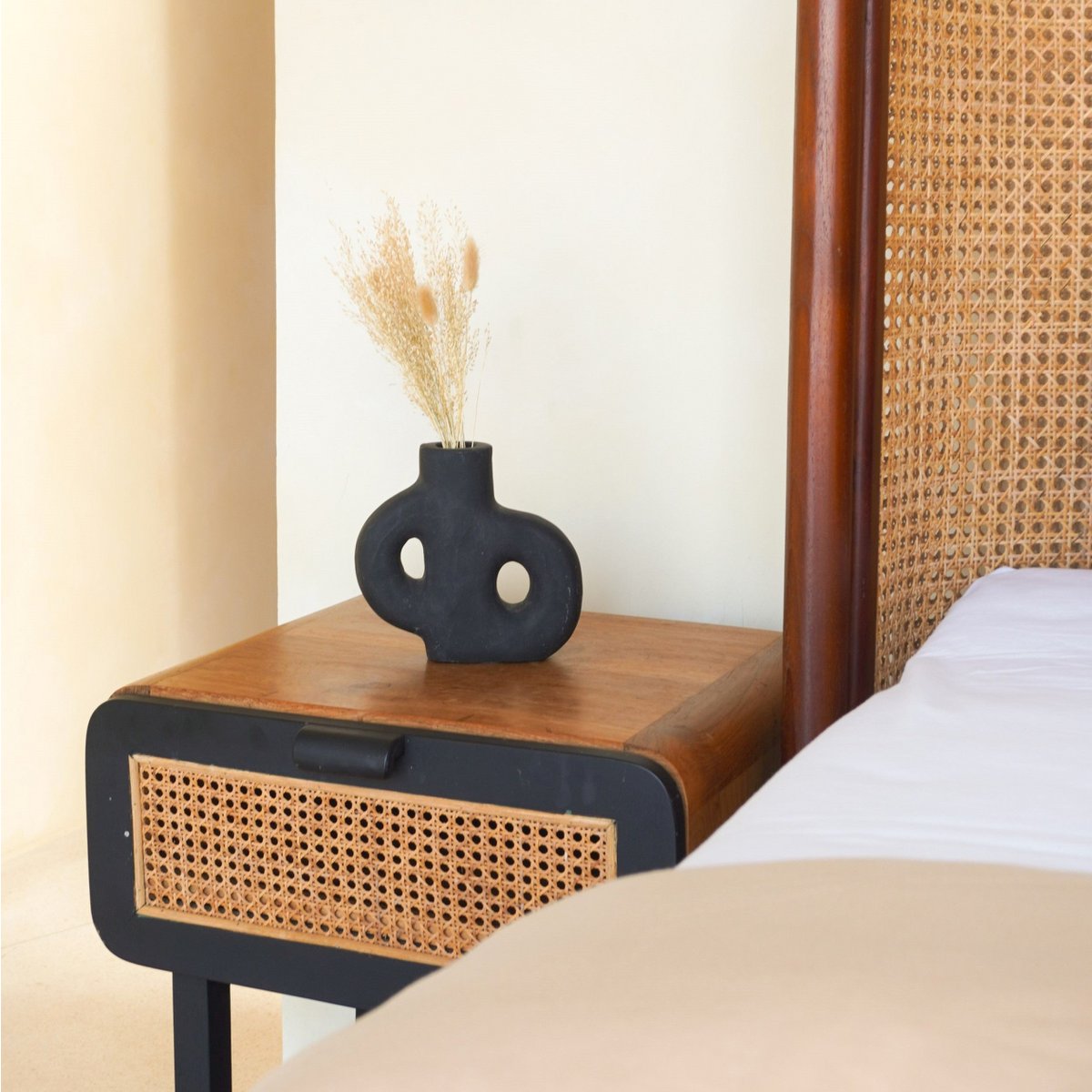LEMBAH Vase sculptural black clay vase for minimalist home styling