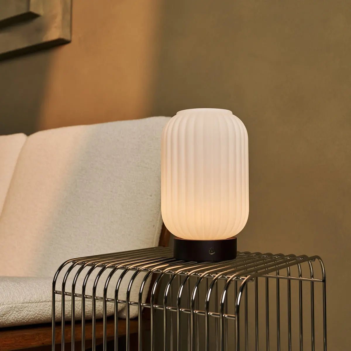 Lilly Rechargeable Lamp – Stylish cordless frosted glass lamp for living room