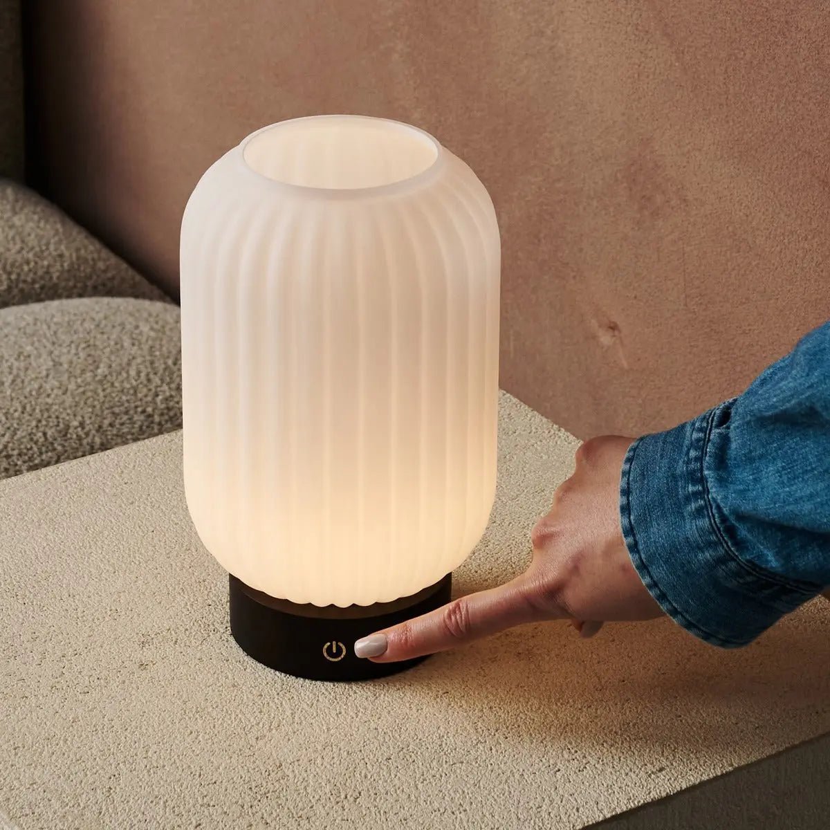 Lilly Rechargeable Lamp – Wooden base frosted glass lamp portable design
