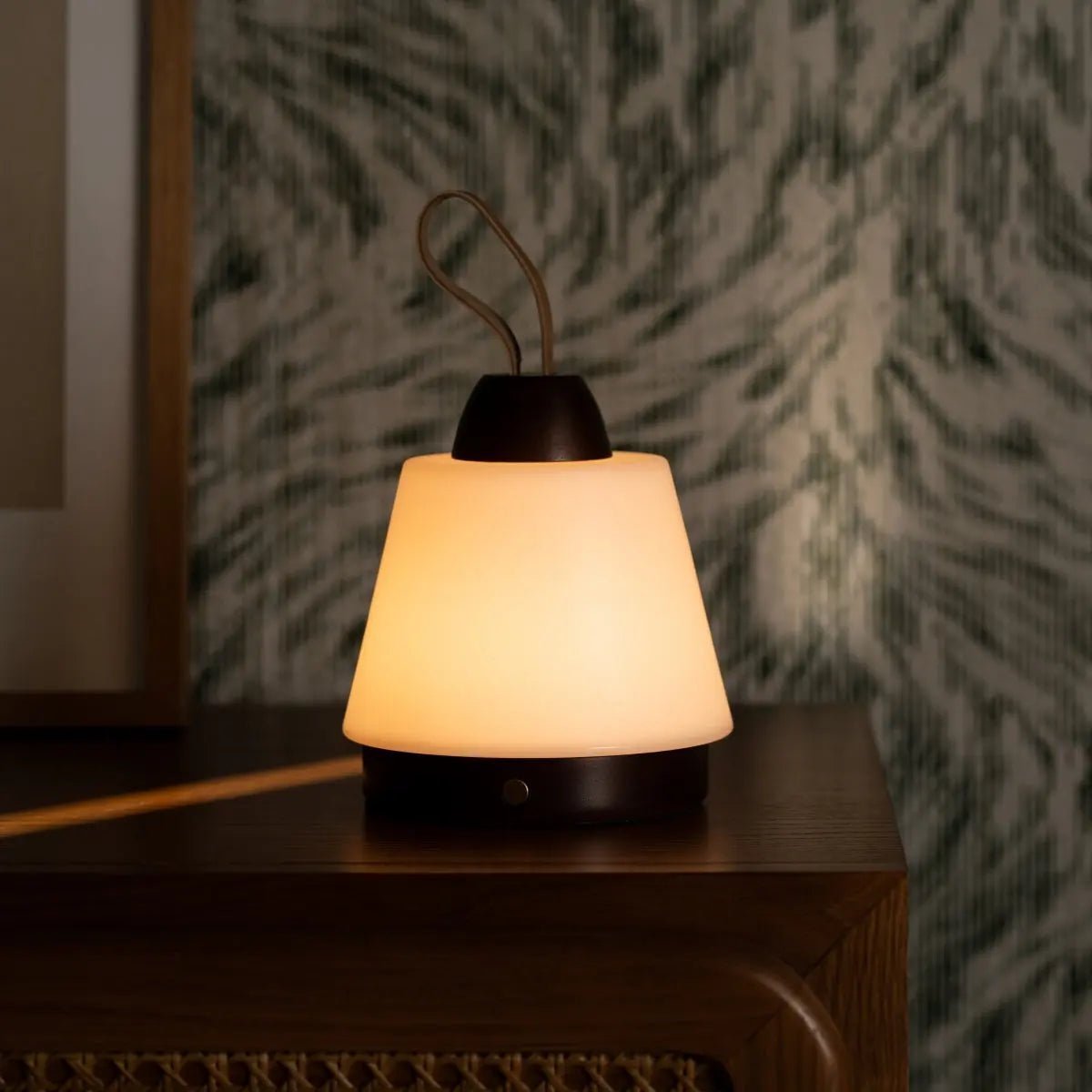 Dark brown cordless lamp with dimmable warm light, Liv model