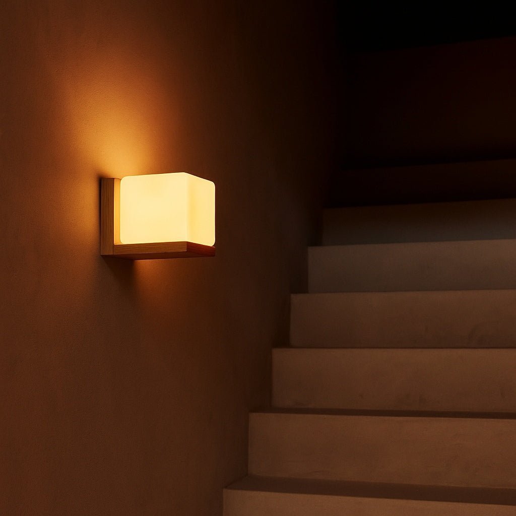 Lizzy Light Brown wandlamp – Oplaadbaar en dimbaar