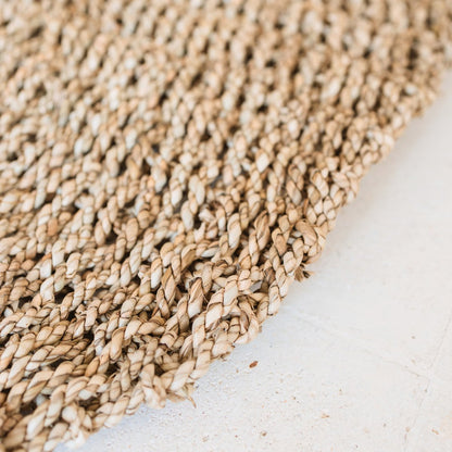 LOKA seagrass rug, round woven rug for Scandinavian style spaces