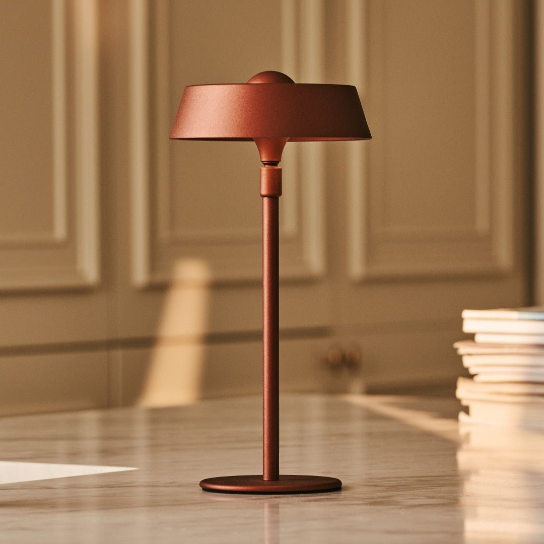 USB Rechargeable Lamp – Portable cordless lamp easy to carry anywhere