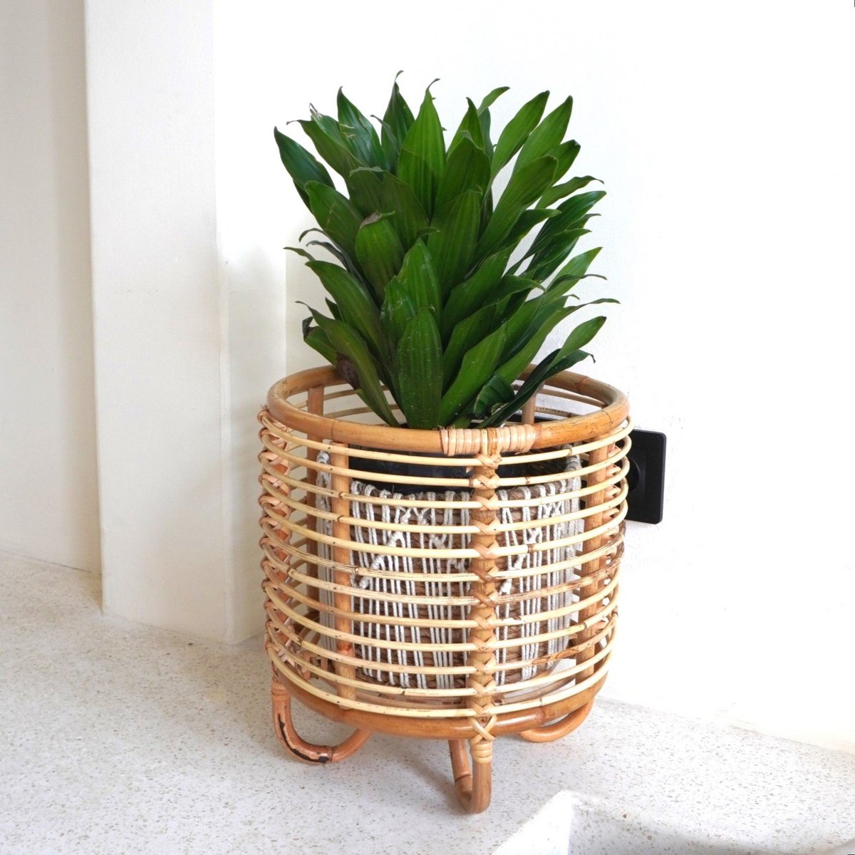 Malang rattan basket flower pot holder for home styling
