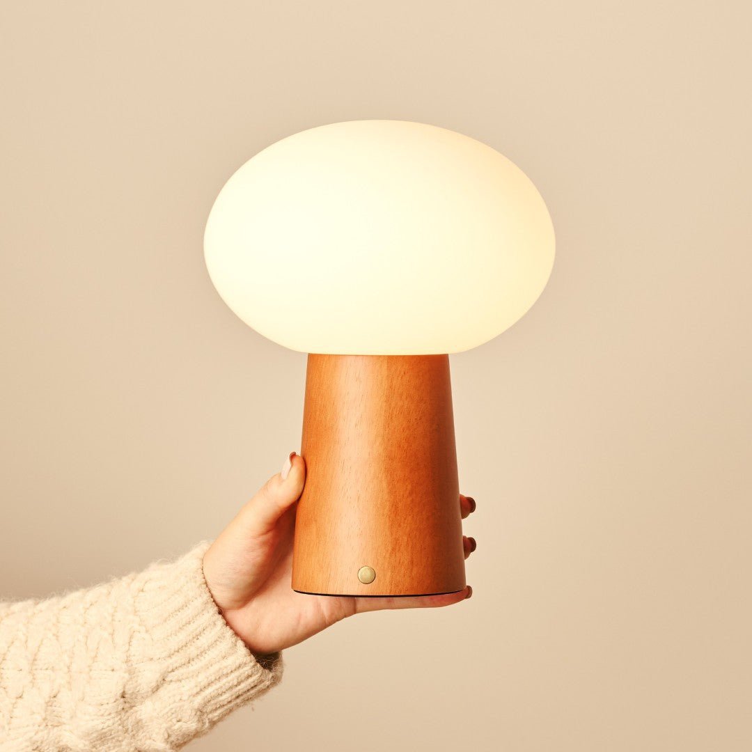 Max Chestnut – Wooden Lamp | Rechargeable & Stylish Lighting - CozyVibe.eu