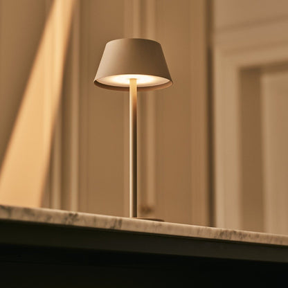 Milou Table Lamp – Cordless metal lamp for living room decor