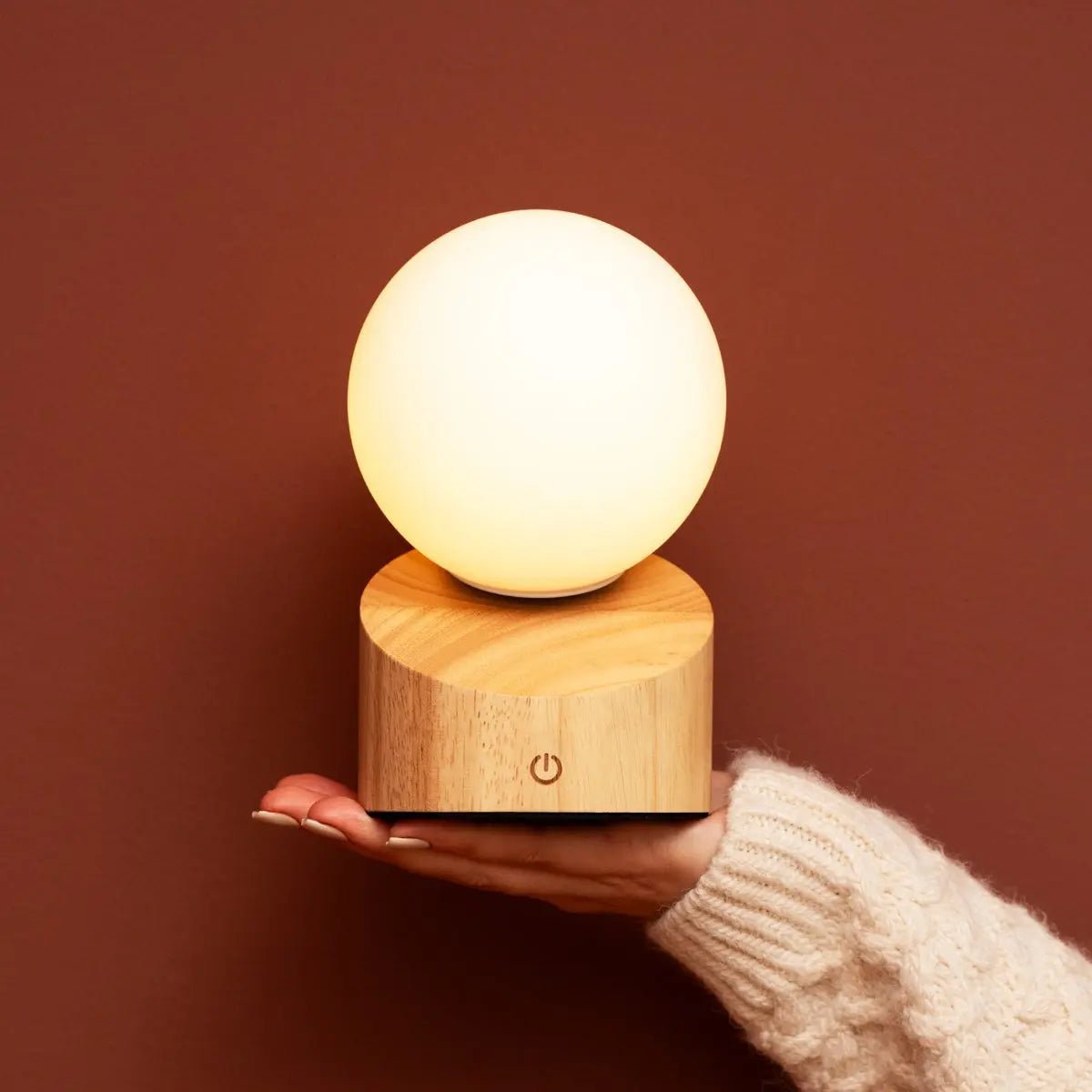 Morris Light Brown wiederaufladbare Leuchte – kabellos und dimmbar – CozyVibe.eu