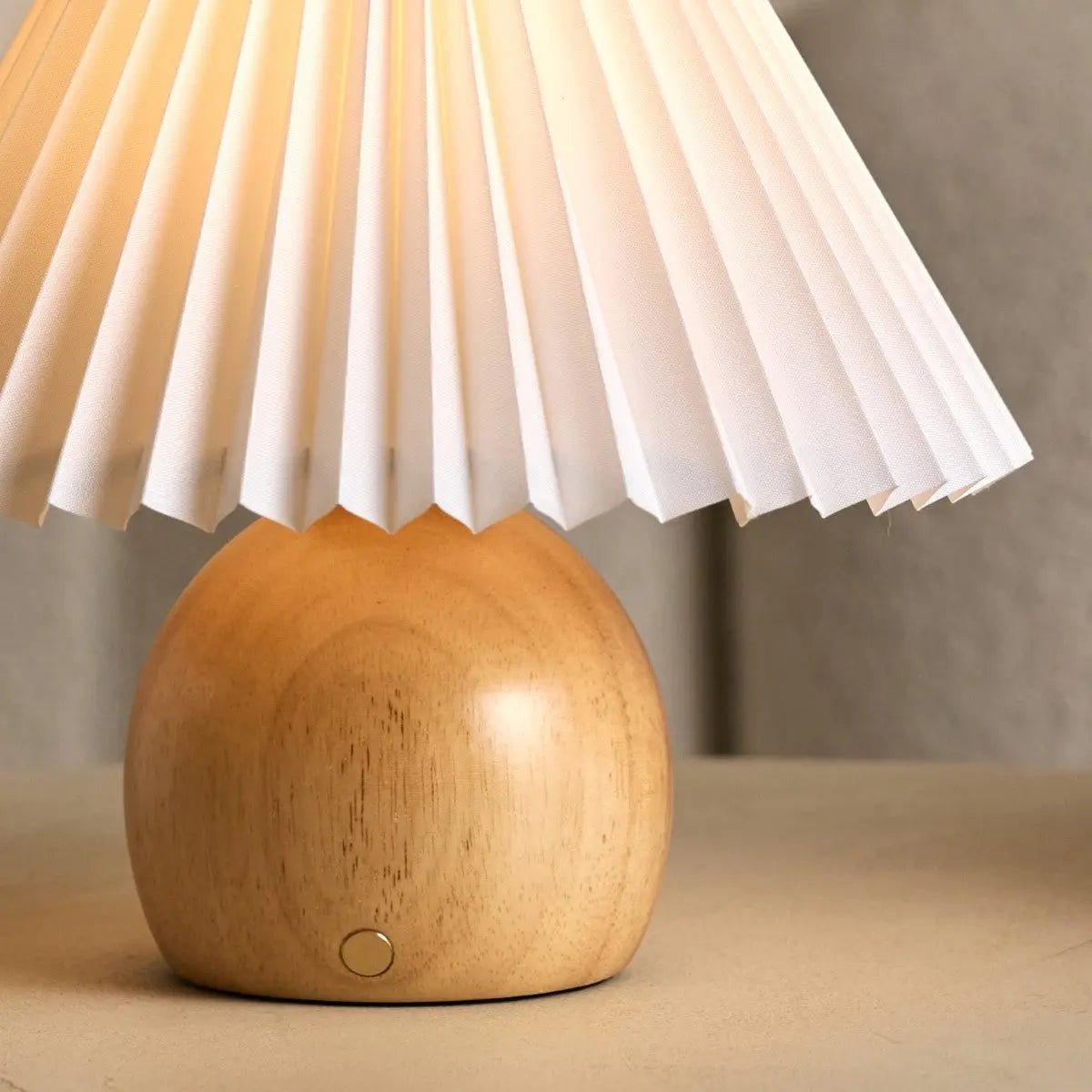 Nathalie Lamp – Rechargeable Wooden Table Light, Dimmable - CozyVibe.eu