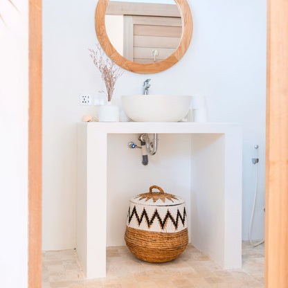 Palem round banana fibre basket with lid for stylish home decor