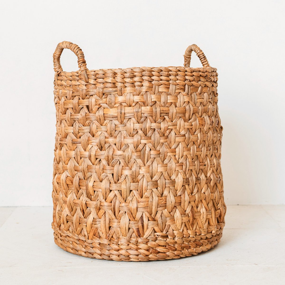 RAJA natural water hyacinth basket round woven basket for versatile use