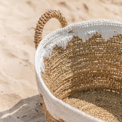 Round Seagrass Baskets with White Cotton Cords WAIGEO (3 sizes) Decorative Laundry or Storage Basket - CozyVibe.eu