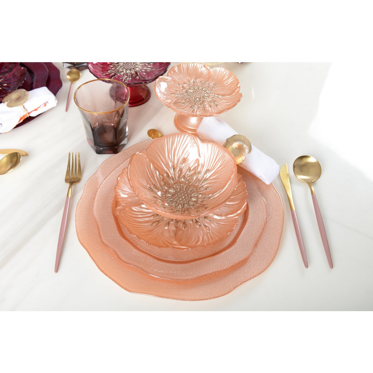 Boudoir glazen bord – Zalmkleurige bloemvorm, 32,5 cm