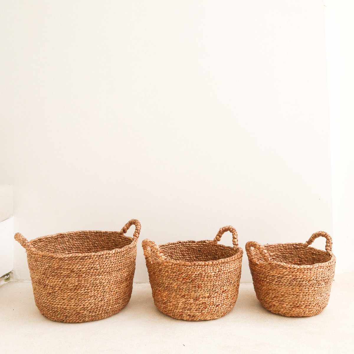 SAMU Basket handwoven water hyacinth basket ideal for home storage